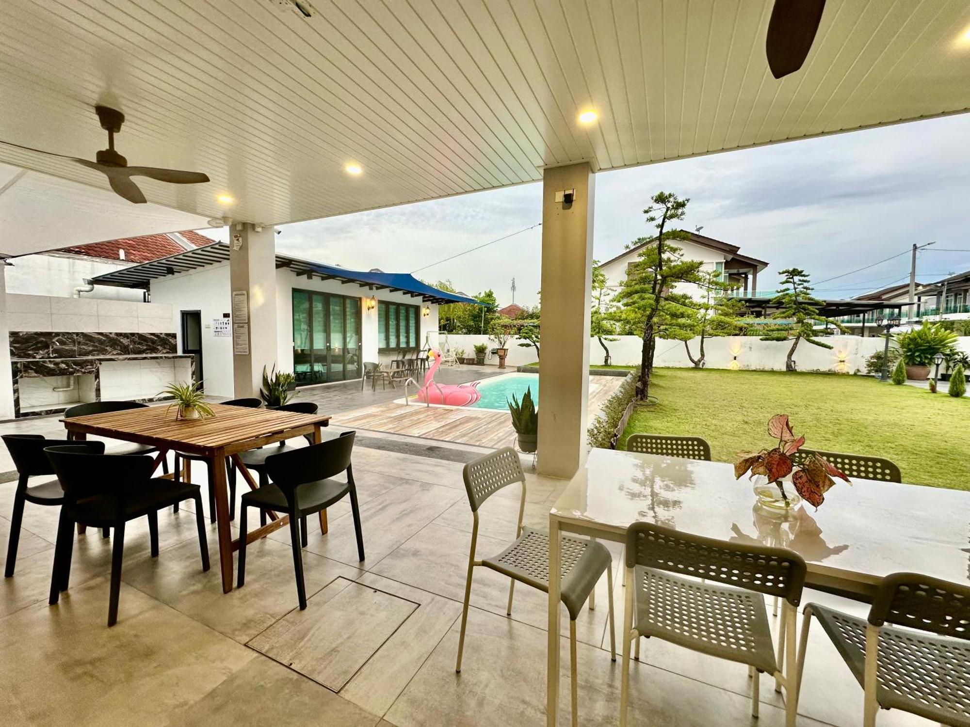 Stylish Villa Alma Simpang Ampat  Экстерьер фото